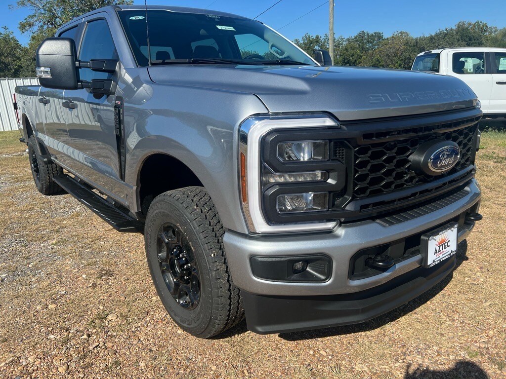 New 2024 Ford F-250 Truck Crew Cab