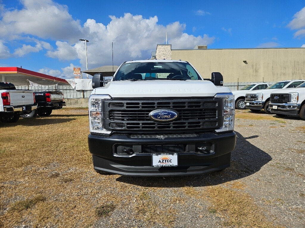 New 2024 Ford F-350 Truck Crew Cab