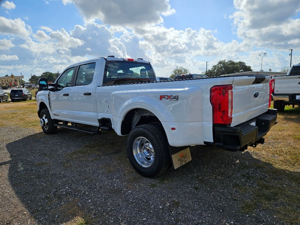 New 2024 Ford F-350 Truck Crew Cab
