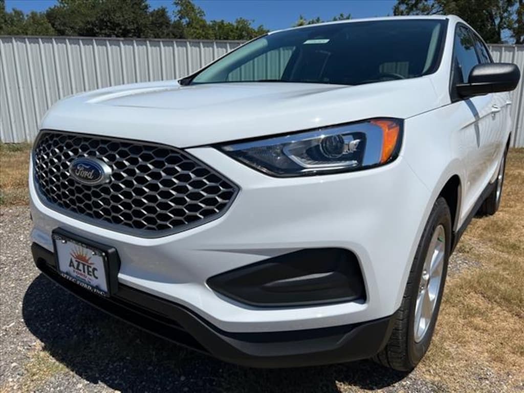 Used 2024 Ford Edge SE SUV