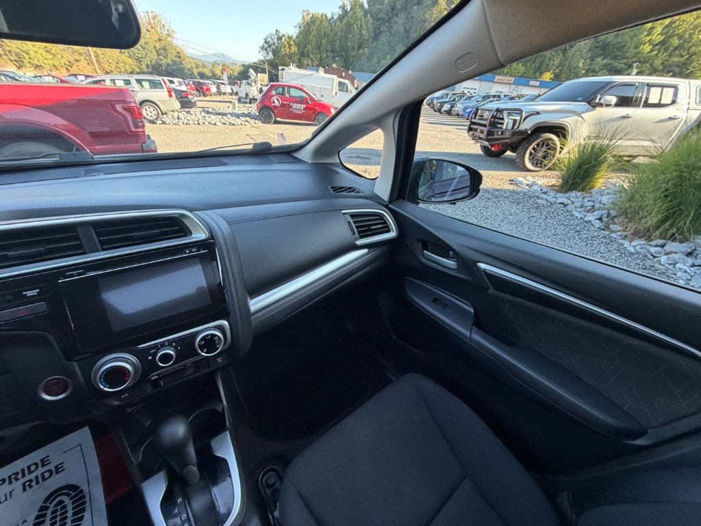 2015 Honda Fit EX - Photo 19