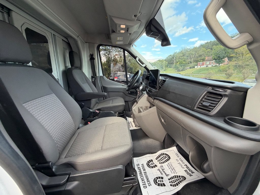 2022 Ford Transit Cutaway Base - Photo 23