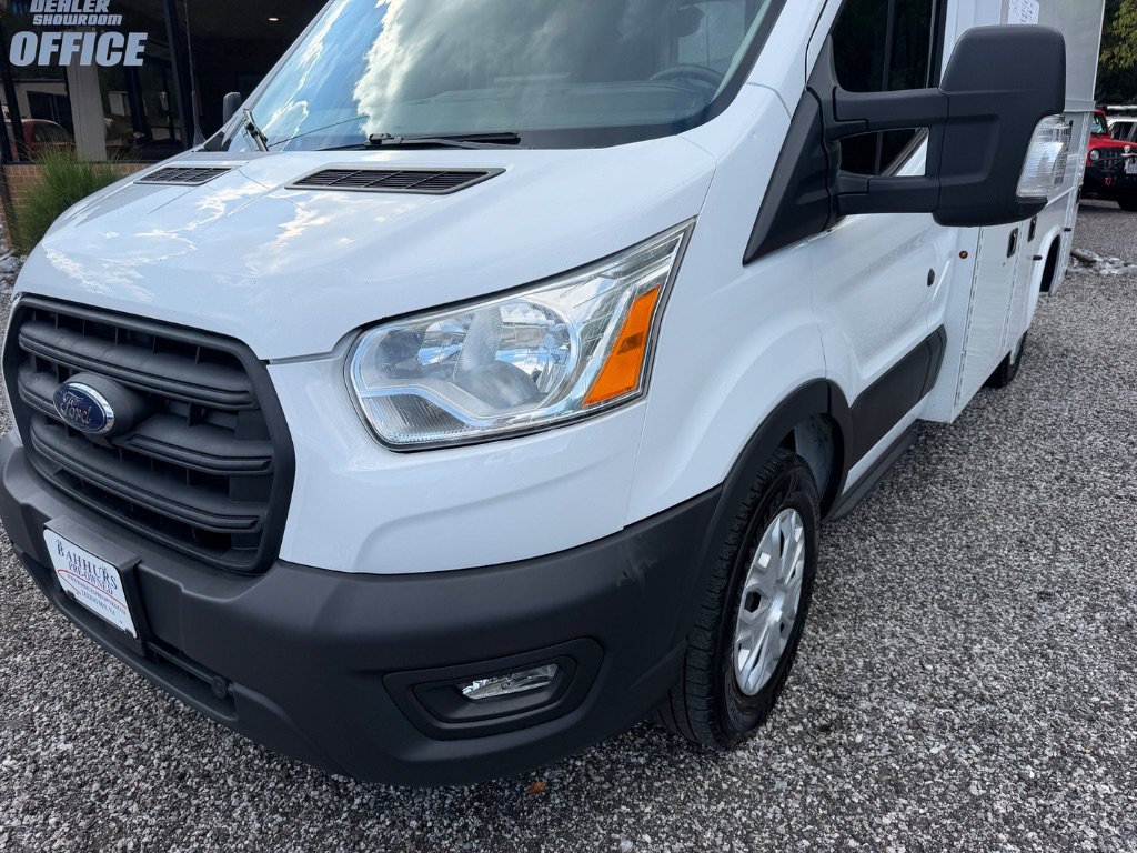 2022 Ford Transit Cutaway Base - Photo 10