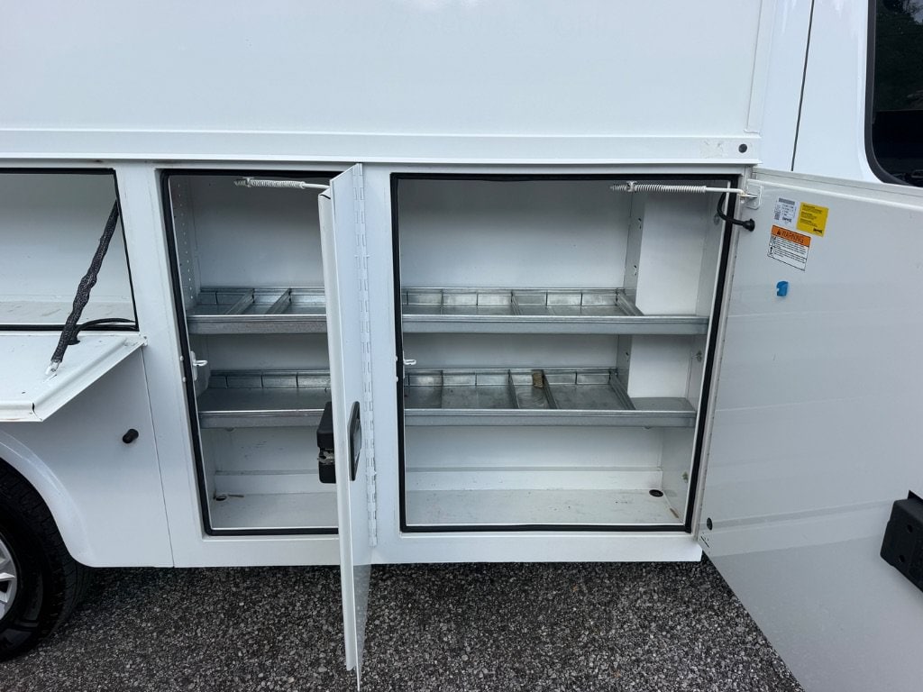 2022 Ford Transit Cutaway Base - Photo 13