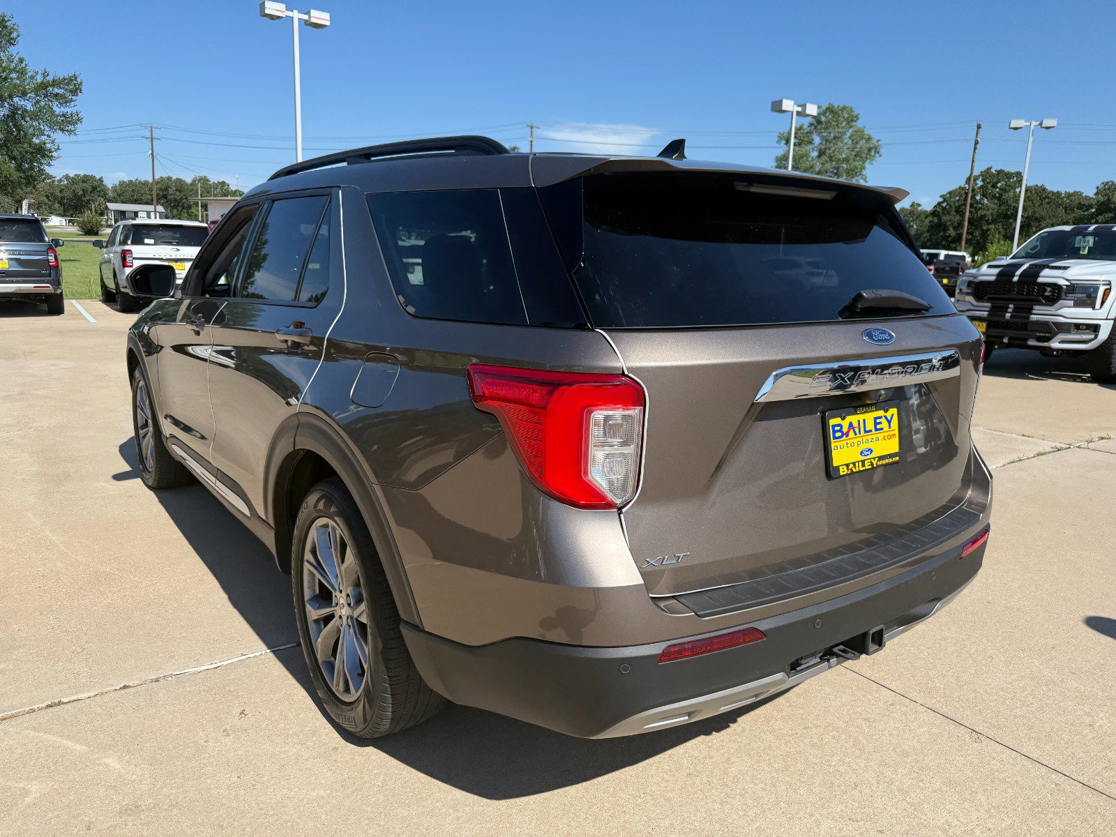 2021 Ford Explorer XLT - Photo 7