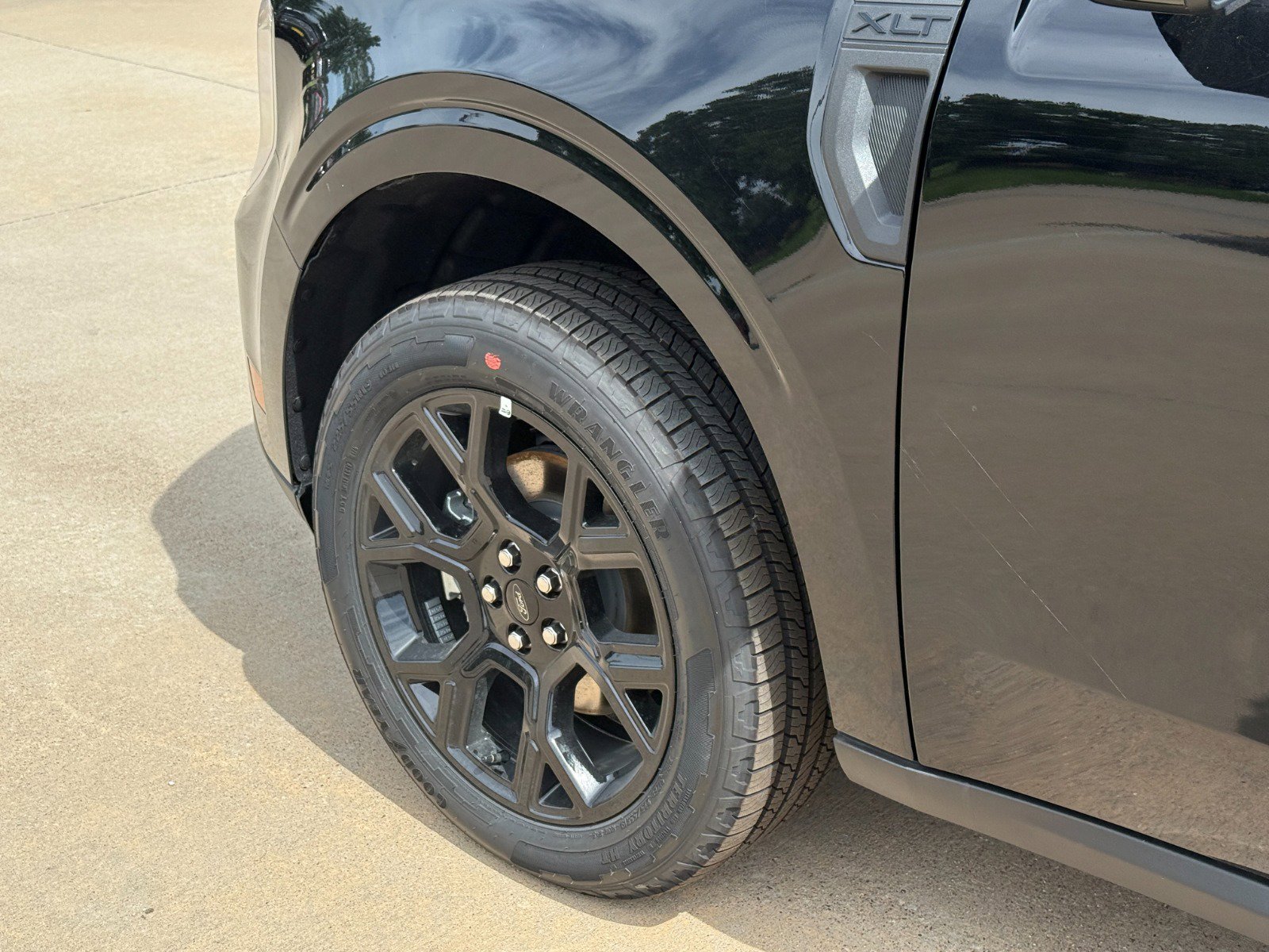 2025 Ford Maverick XLT - Photo 9