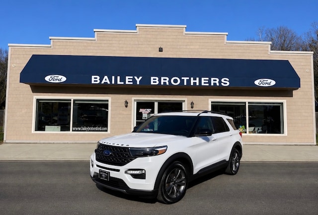 2023 Ford Explorer XLT SUV