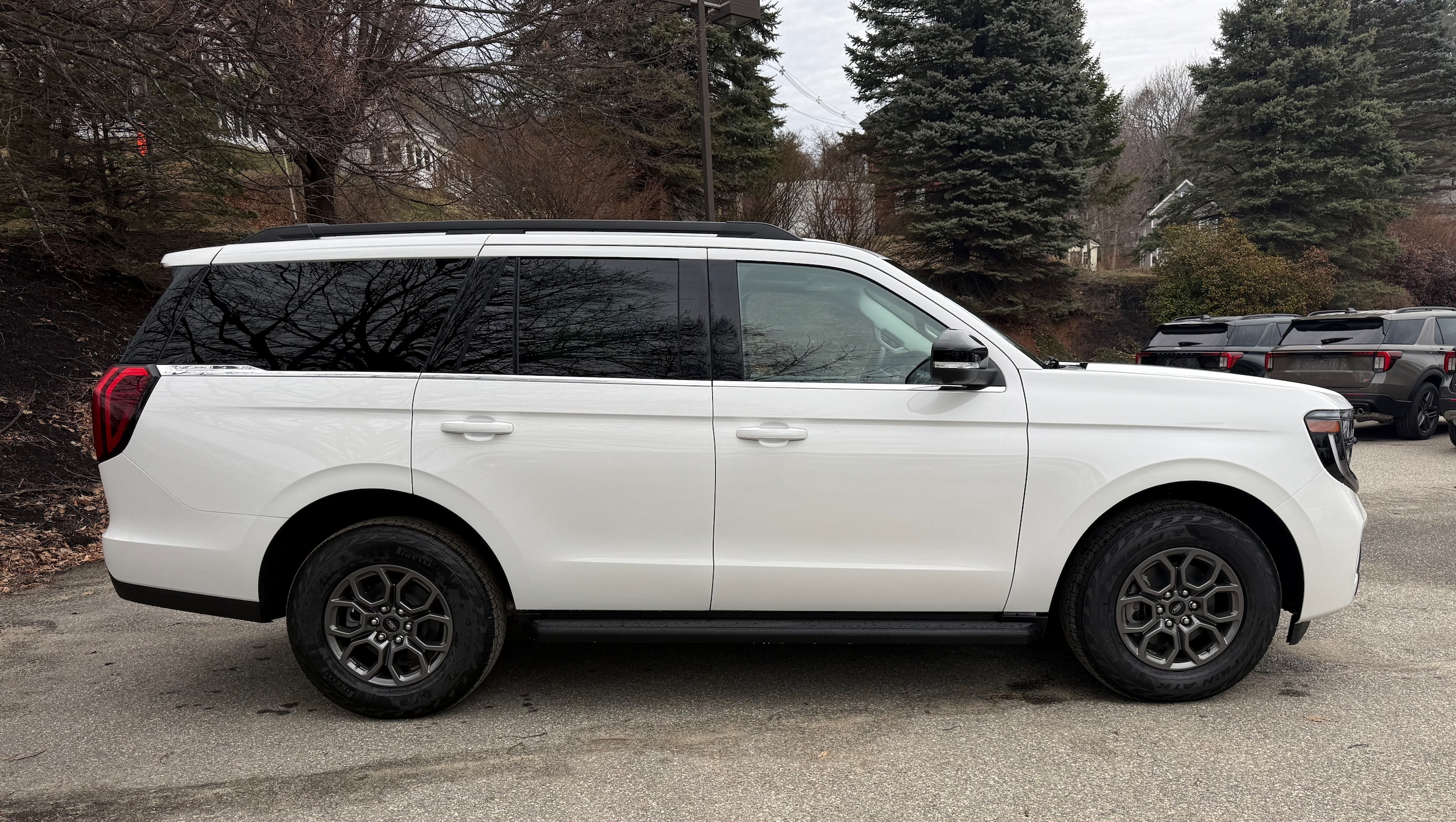 2026 Ford Expedition Active - Photo 4