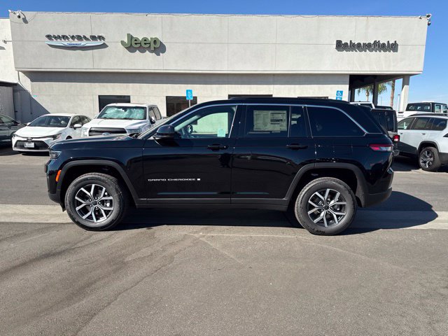 New 2027 Jeep Grand Cherokee LAREDO X 4X2 Sport Utility
