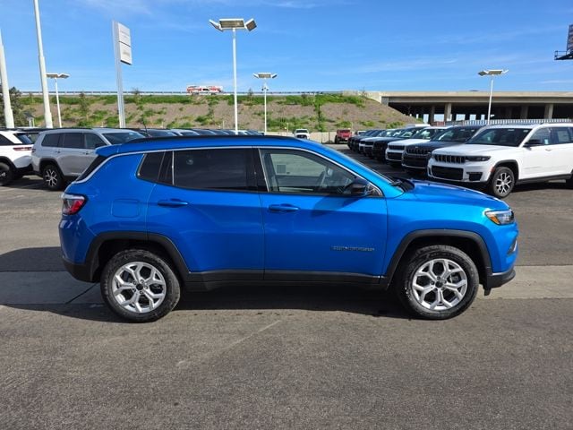 2026 Jeep Compass Latitude - Photo 8