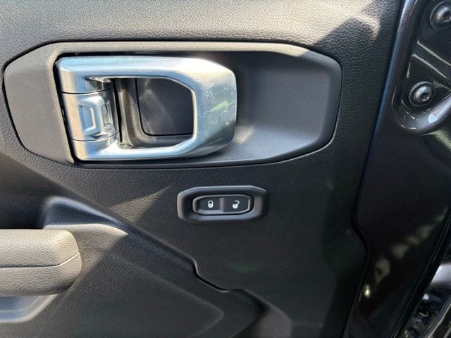 2026 Jeep Wrangler 4-Door Sport - Photo 12