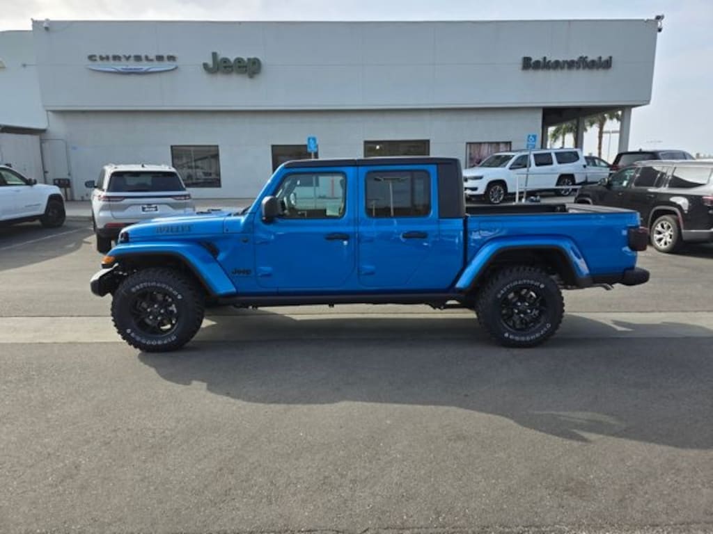 New 2026 Jeep Gladiator WILLYS 4X4 Pickup