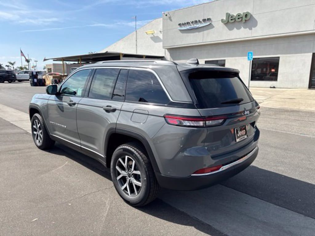 New 2027 Jeep Grand Cherokee LAREDO X 4X2 Sport Utility