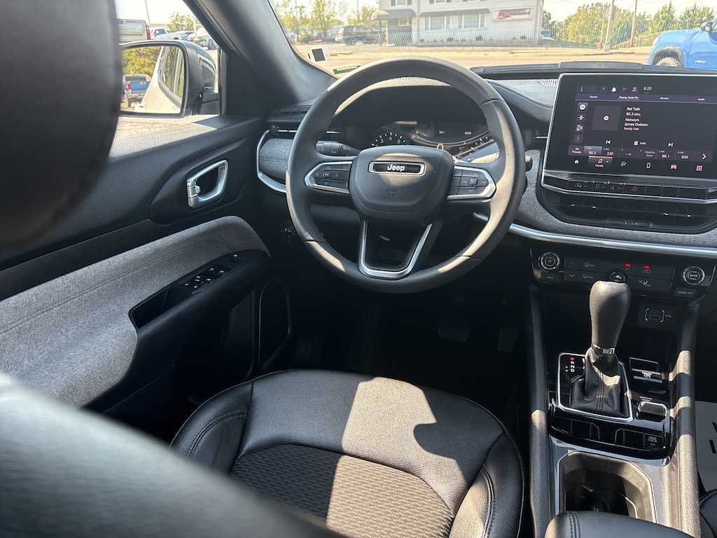 Used 2024 Jeep Compass Latitude