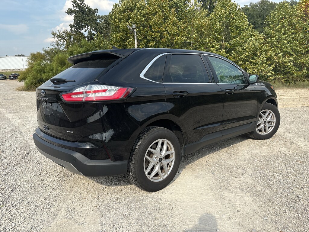 Used 2024 Ford Edge SEL