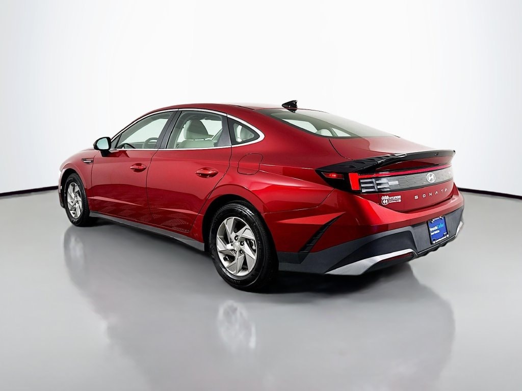 2026 Hyundai Sonata SE - Photo 6