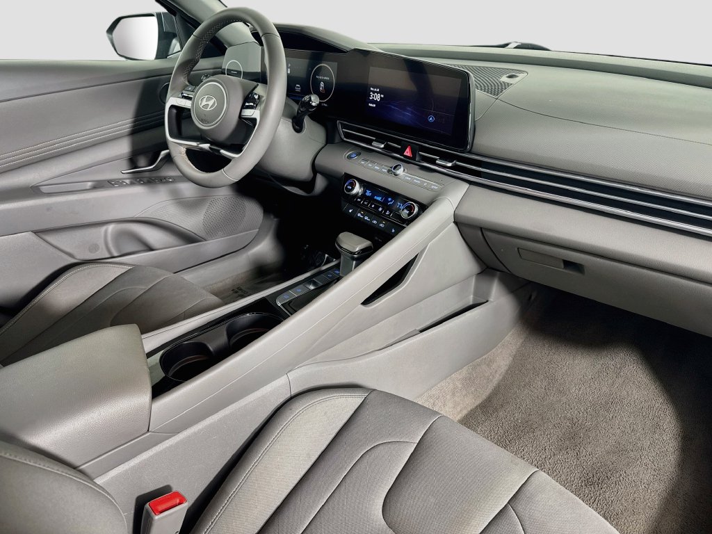 2025 Hyundai Elantra SEL - Photo 31