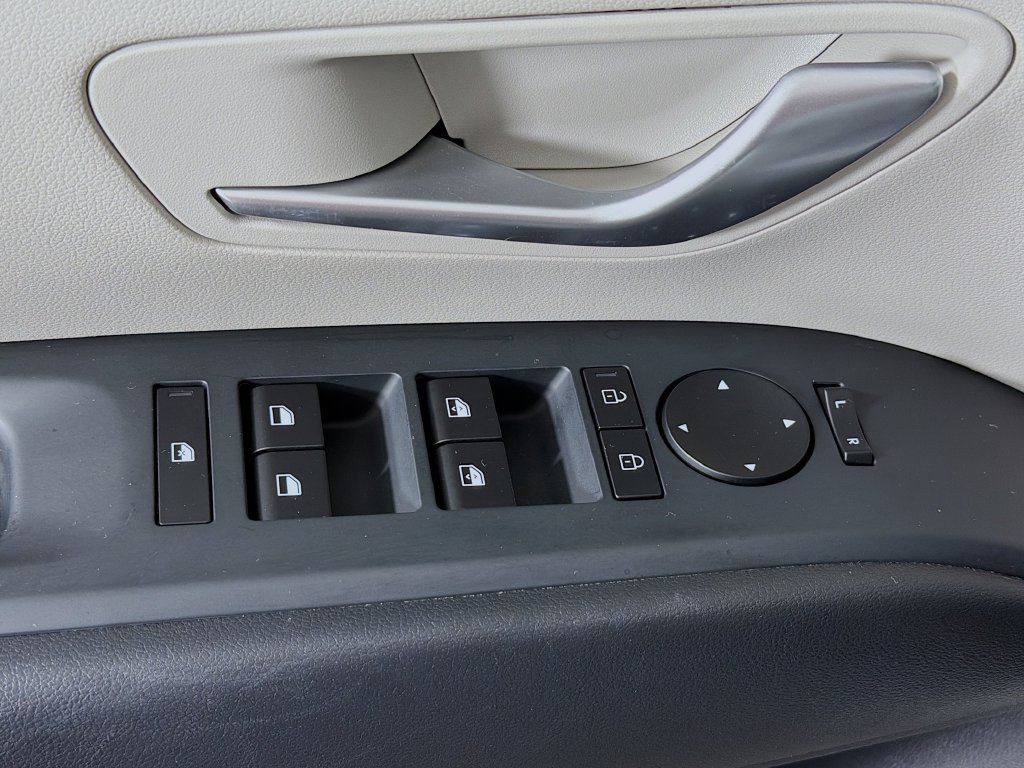 2025 Hyundai Tucson SEL - Photo 13