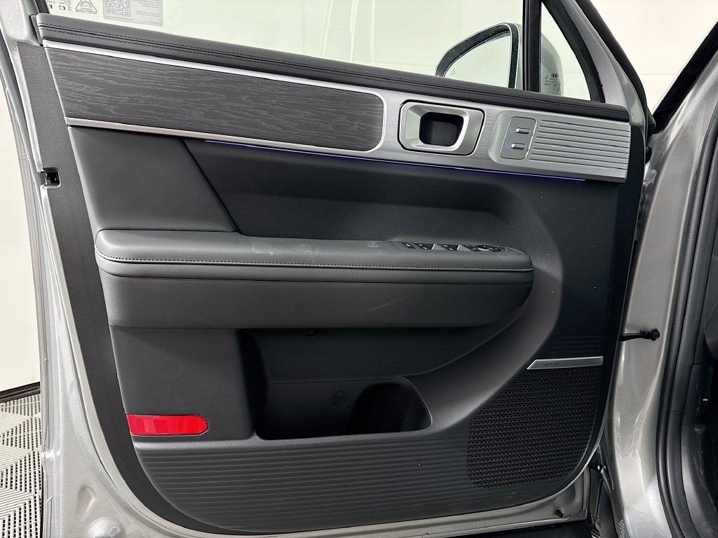2026 Hyundai Santa Fe Limited - Photo 13