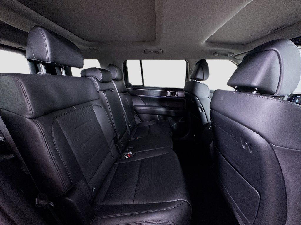 2026 Hyundai Santa Fe Limited - Photo 29