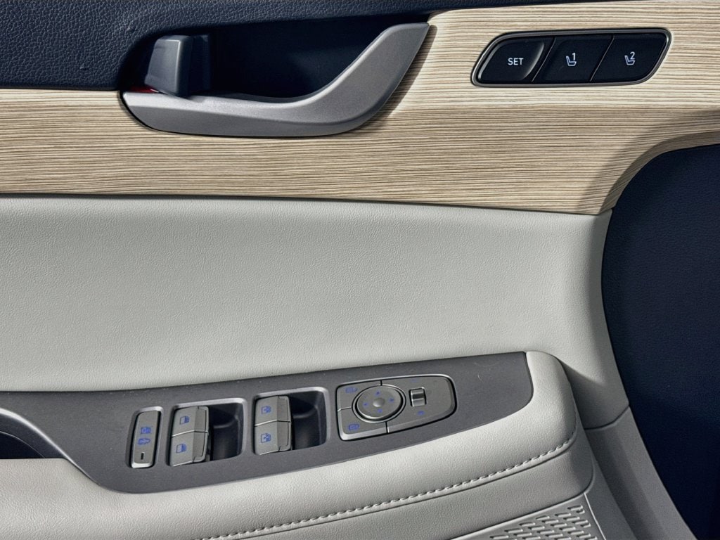 2024 Hyundai Palisade Limited - Photo 14