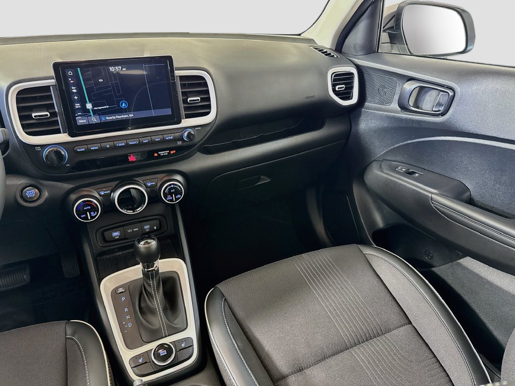 2024 Hyundai Venue Limited - Photo 24