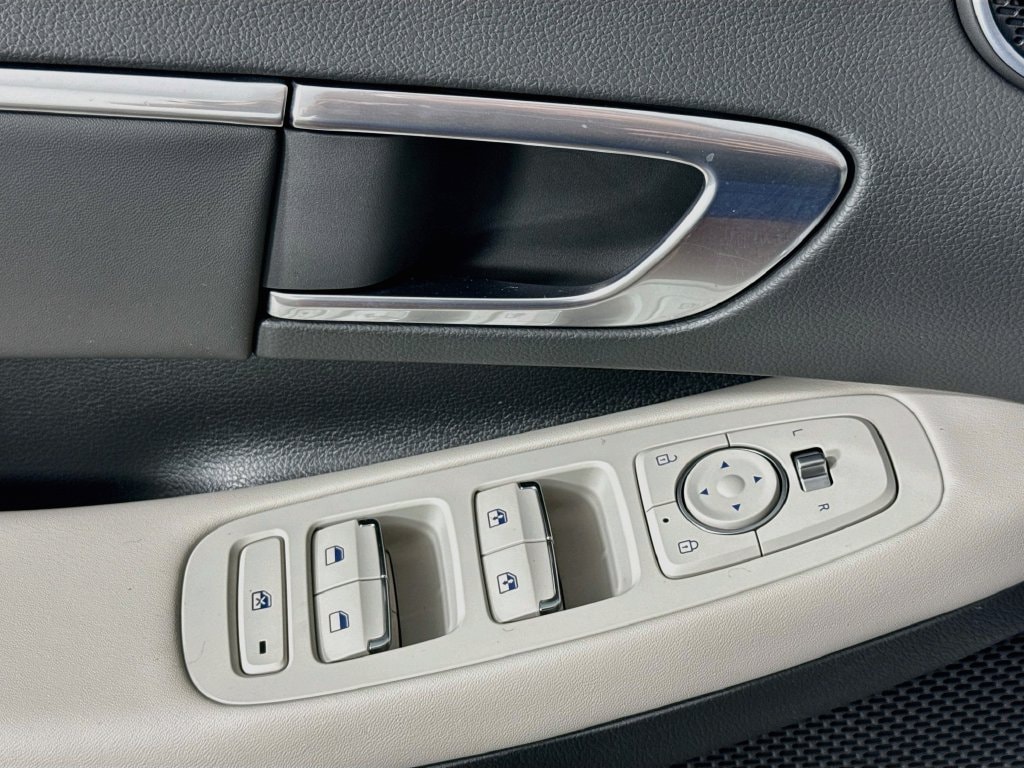 2023 Hyundai Sonata SEL - Photo 13
