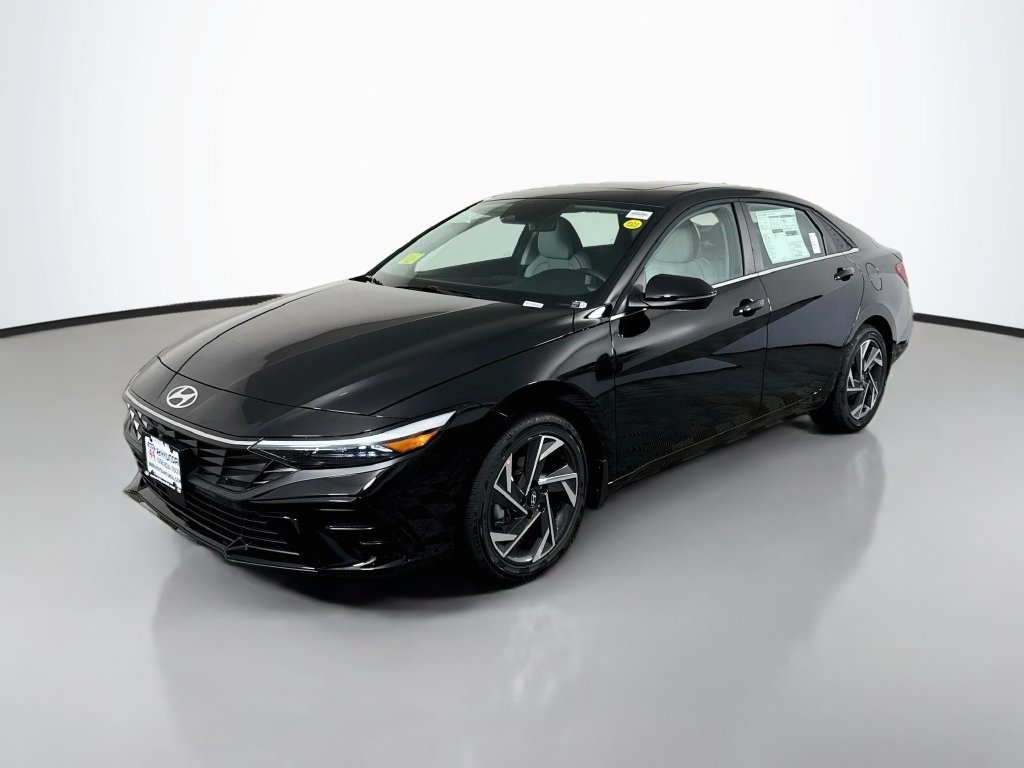 New 2026 Hyundai Elantra Limited Sedan