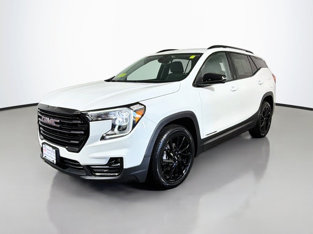 Used 2024 GMC Terrain SLT SUV