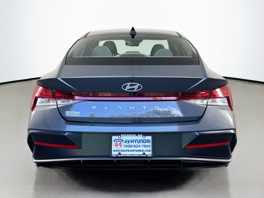 2025 Hyundai Elantra SEL - Photo 7