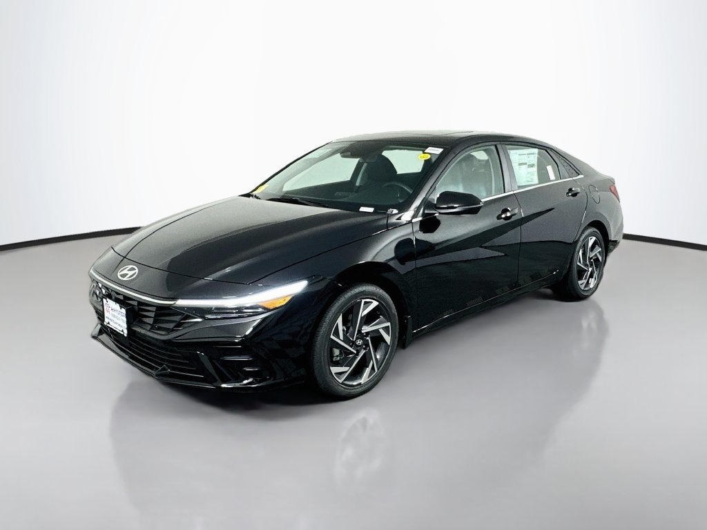 New 2026 Hyundai Elantra Limited Sedan