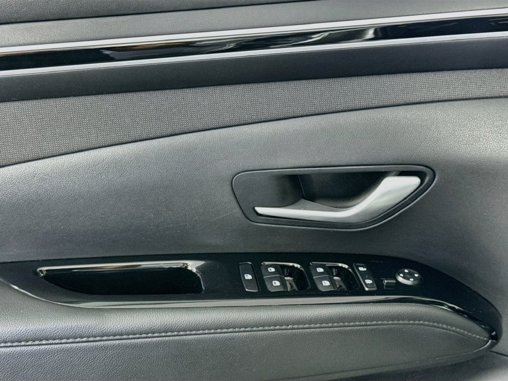 2022 Hyundai Tucson Limited - Photo 13