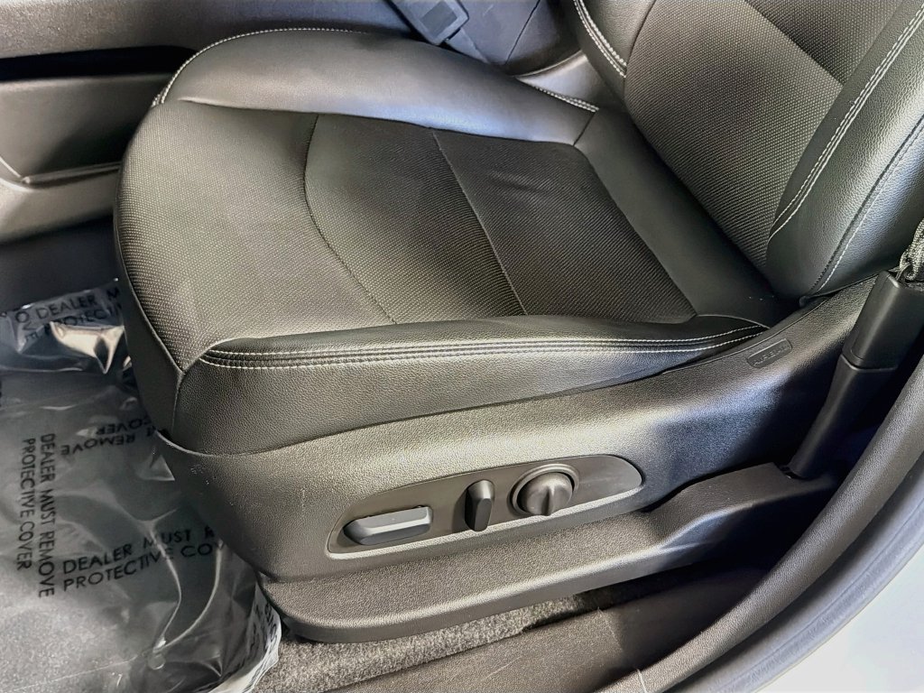 2024 GMC Terrain SLT - Photo 16