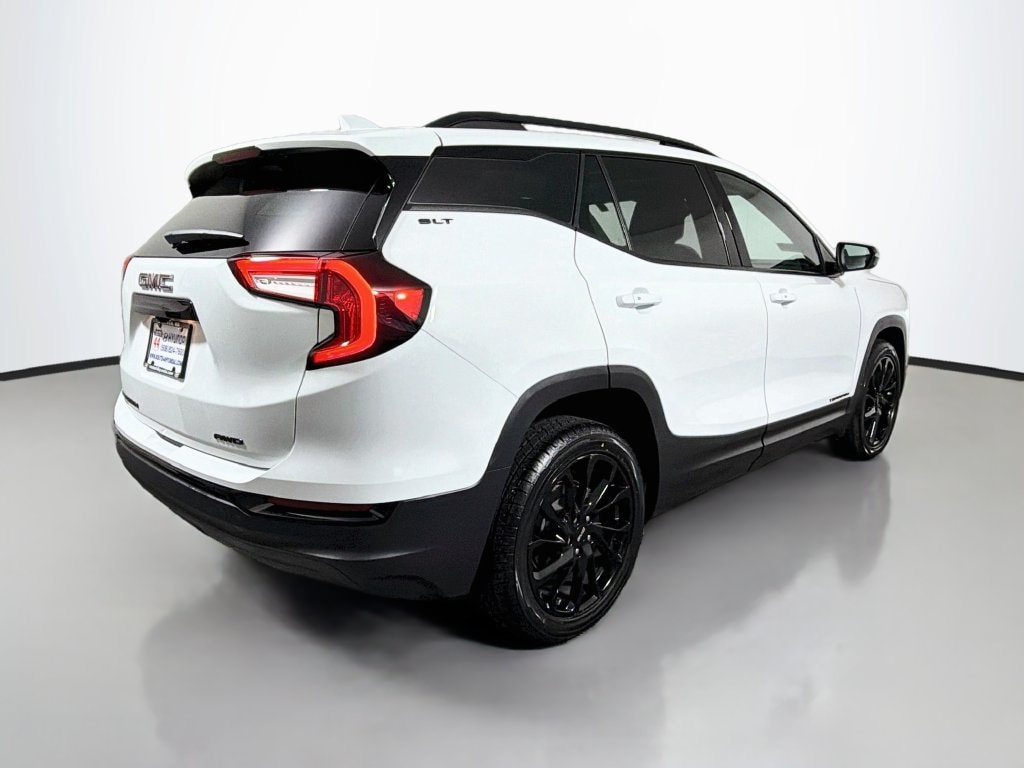 2024 GMC Terrain SLT - Photo 8