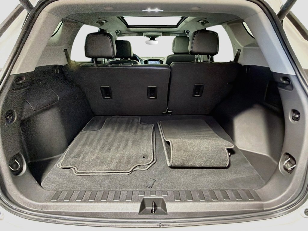 2024 GMC Terrain SLT - Photo 28