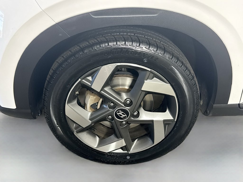 Used 2023 Hyundai Venue SEL SUV