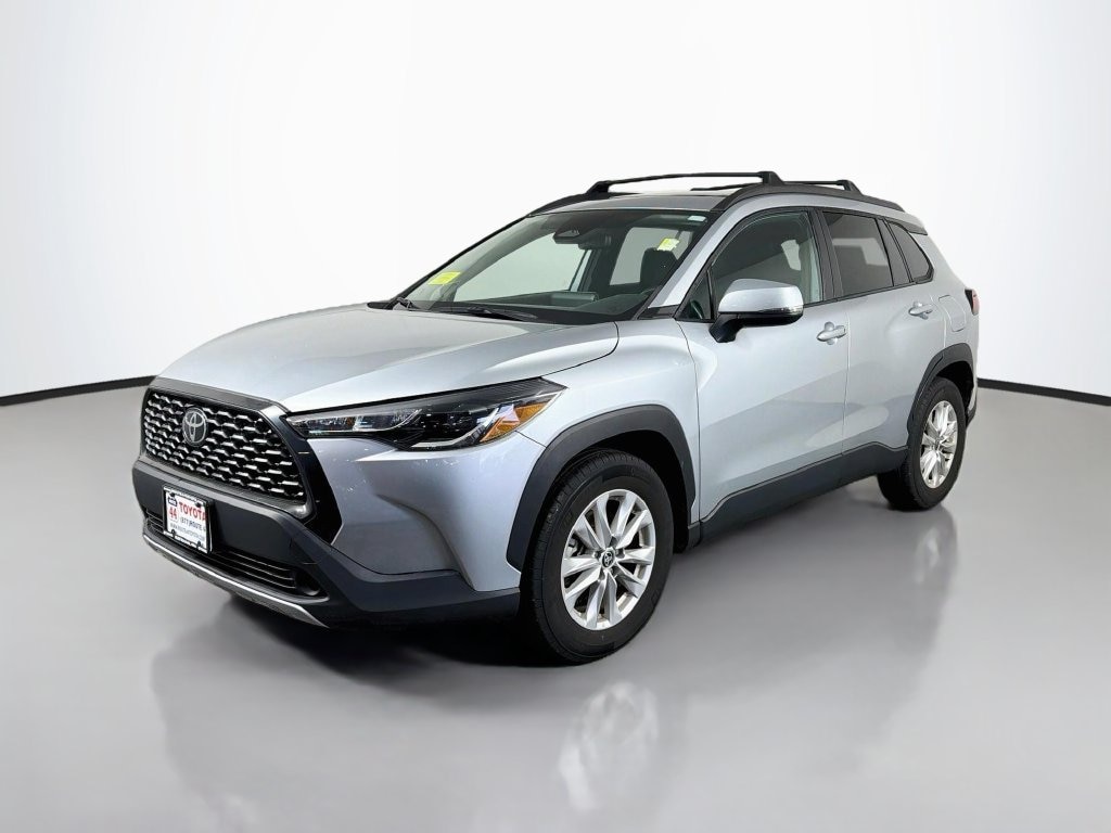 Used 2023 Toyota Corolla Cross LE SUV