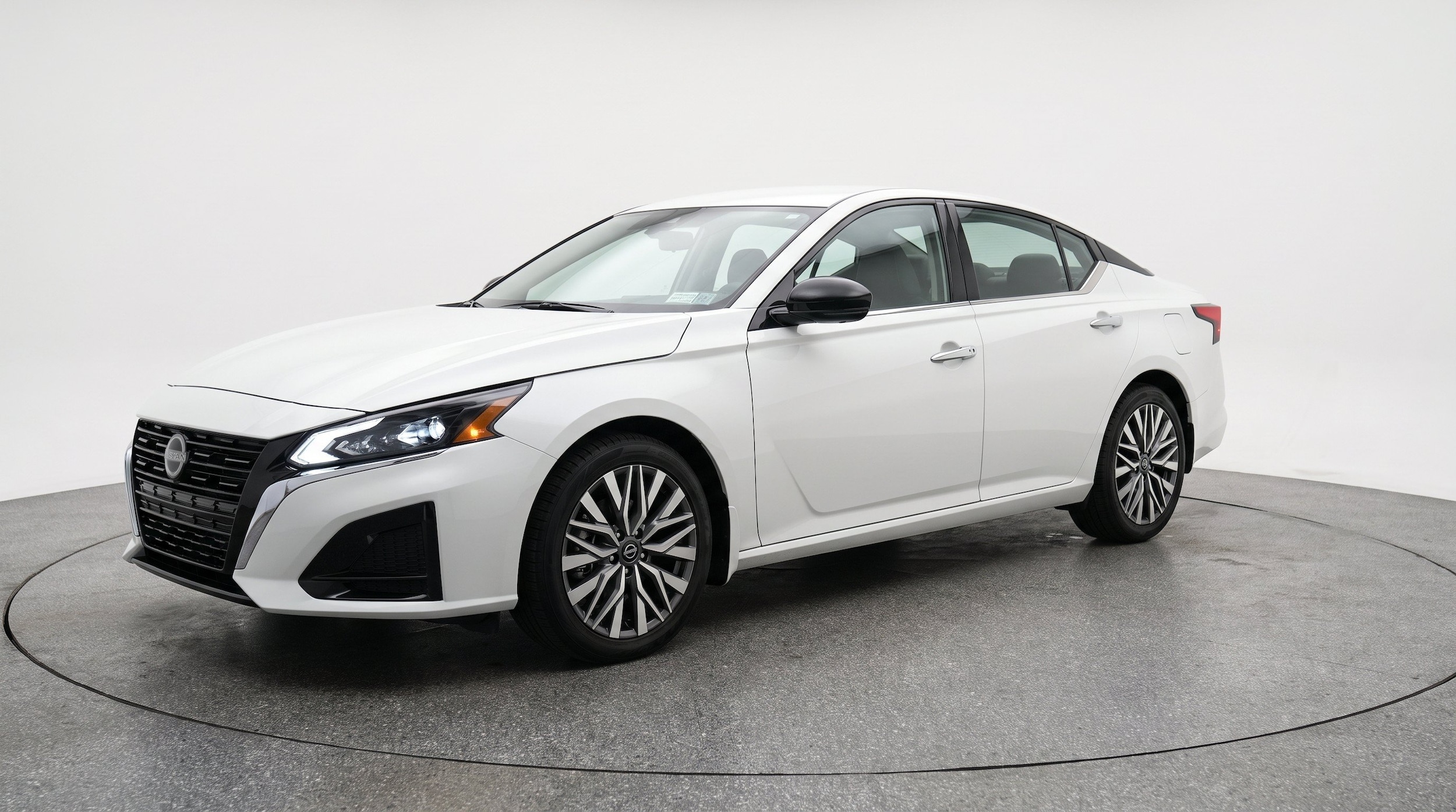 Thumbnail: 2025 Nissan Altima - 3