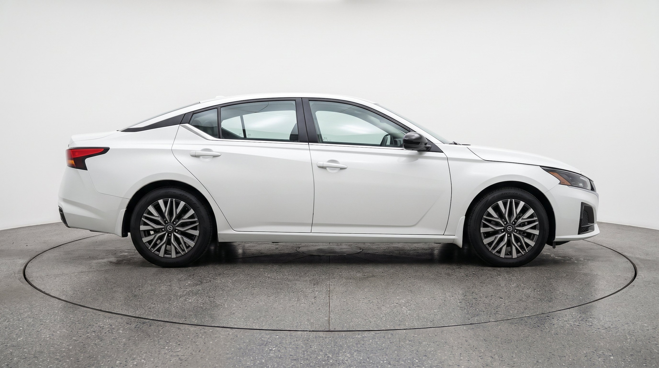 Thumbnail: 2025 Nissan Altima - 10