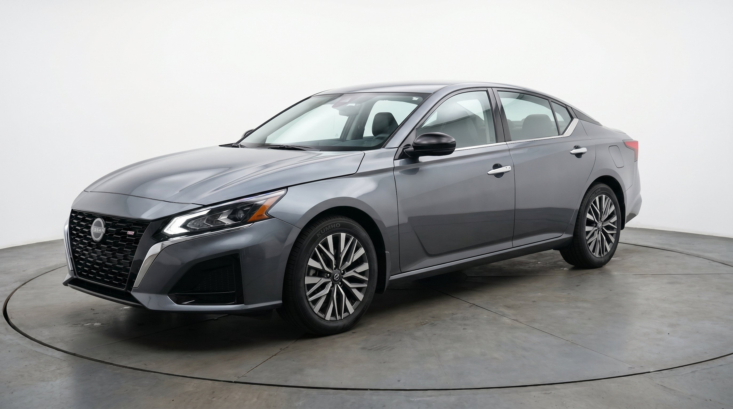 Thumbnail: 2025 Nissan Altima - 3