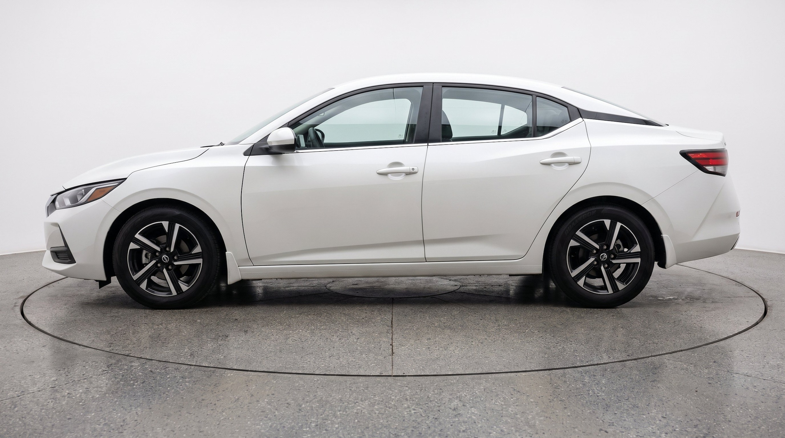 Thumbnail: 2025 Nissan Sentra - 5