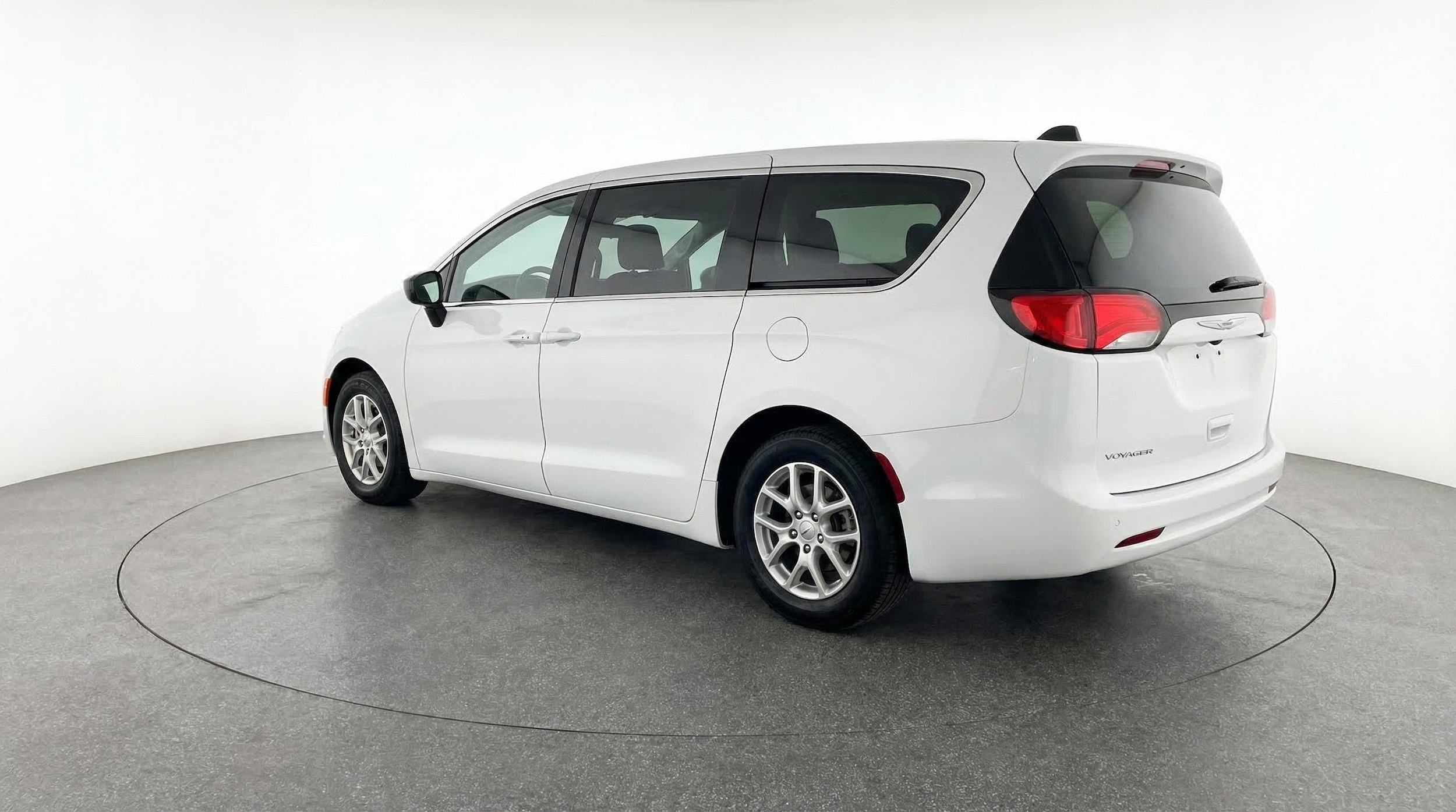 Thumbnail: 2024 Chrysler Voyager - 6