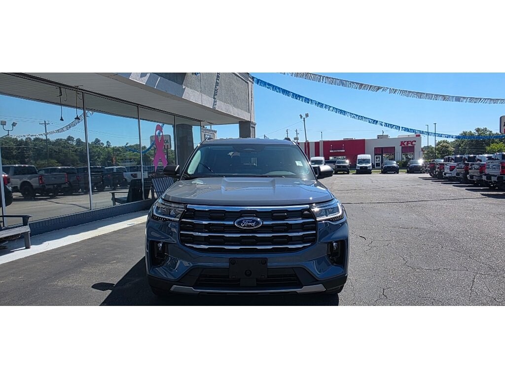 New 2026 Ford Explorer Active w/200A Pkg Sport Utility