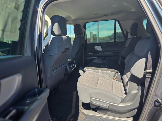 2025 Ford Expedition Active - Photo 11
