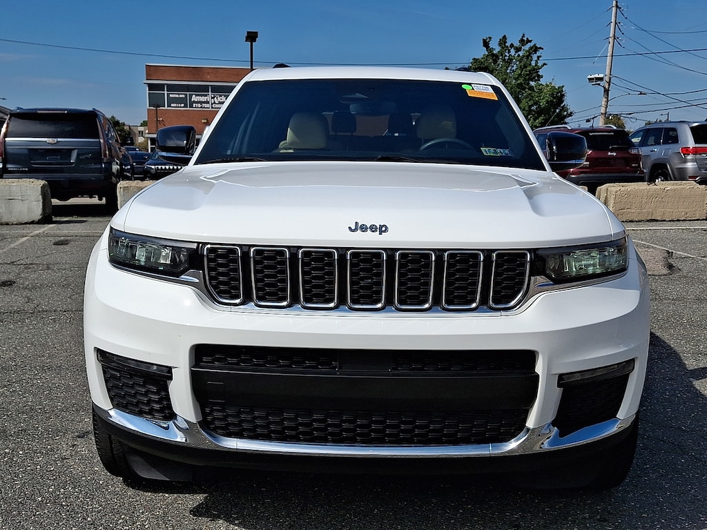 Used 2023 Jeep Grand Cherokee L Limited 4x4 Sport Utility