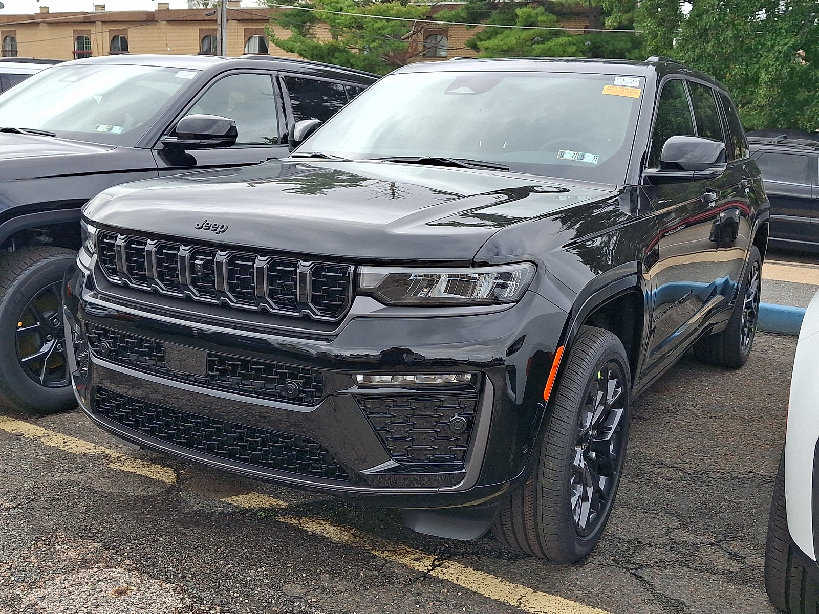 New 2027 Jeep Grand Cherokee SUMMIT 4X4 Sport Utility