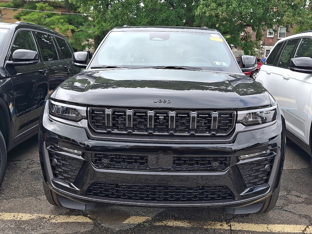 New 2027 Jeep Grand Cherokee SUMMIT 4X4 Sport Utility