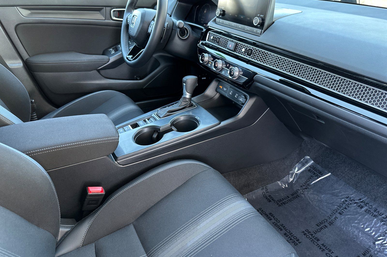 2026 Honda Civic Hatchback Sport - Photo 15
