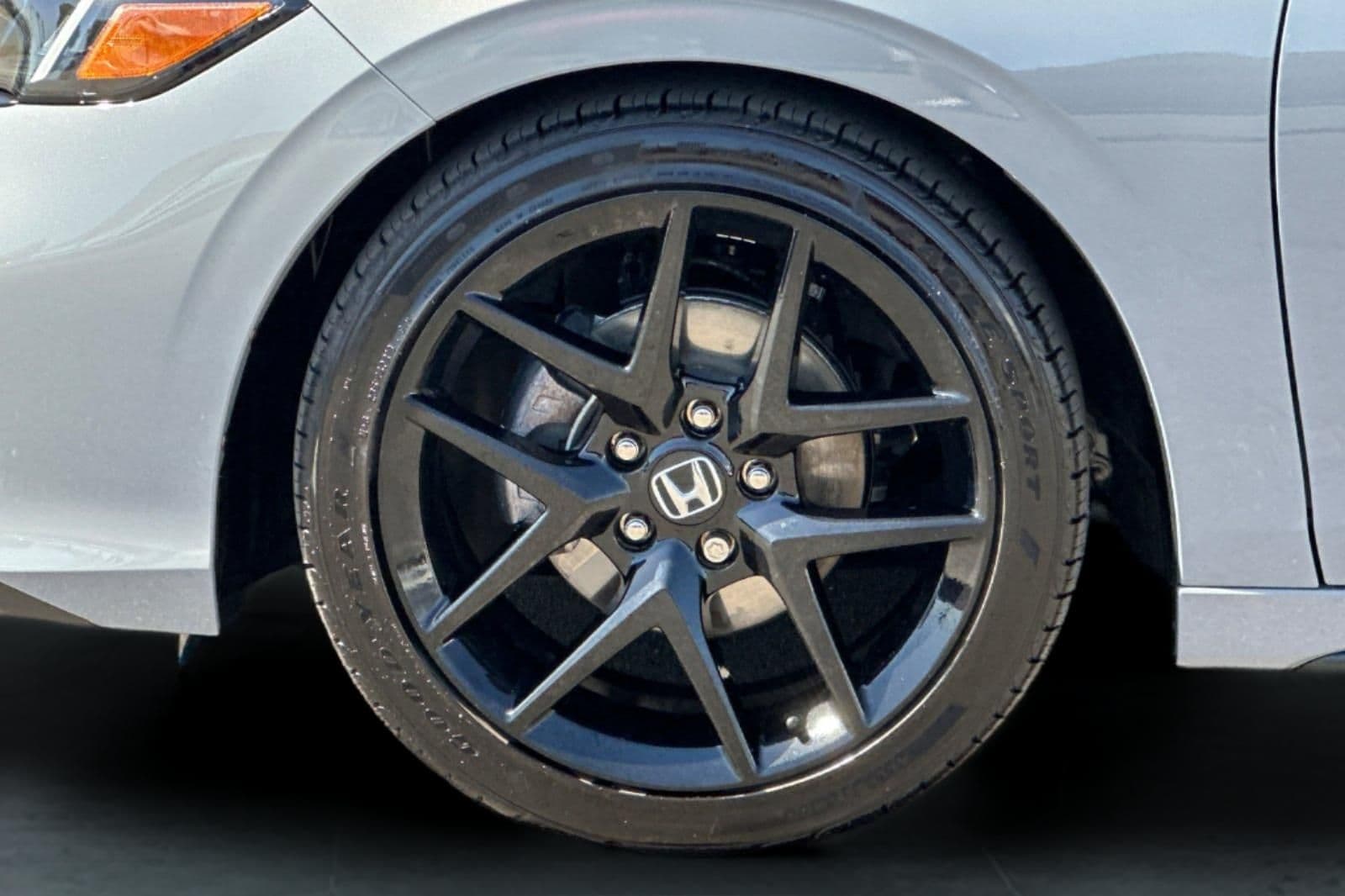 2026 Honda Civic Hatchback Sport - Photo 25