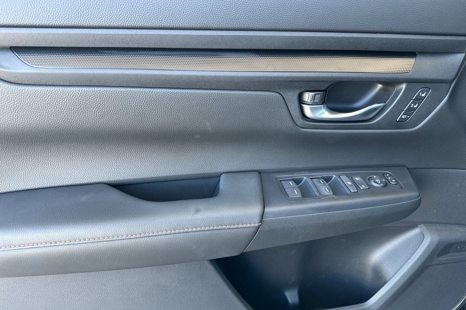 2025 Honda CR-V Sport-L - Photo 11